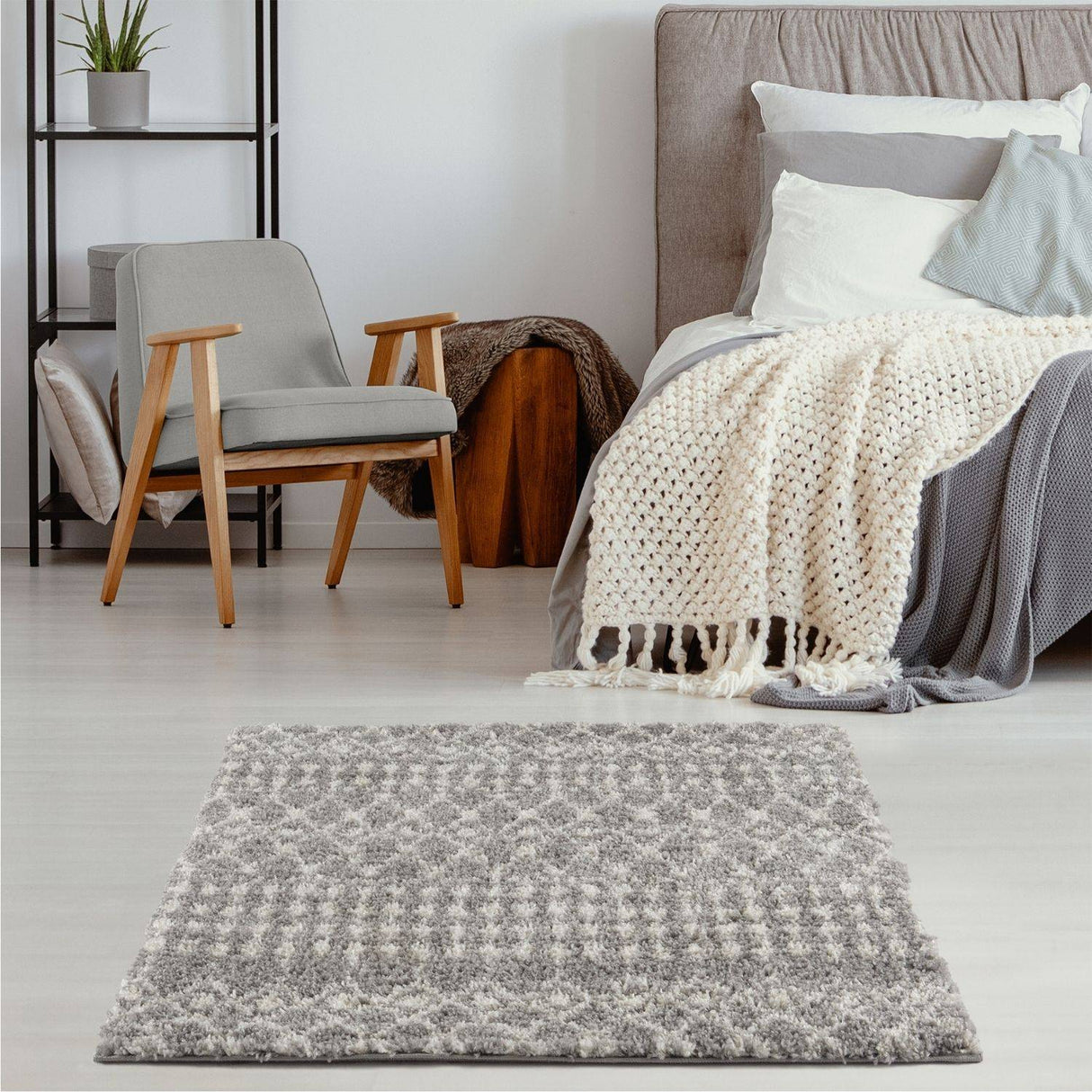 The Rugs Moroccan Grey Shaggy Rug 1010