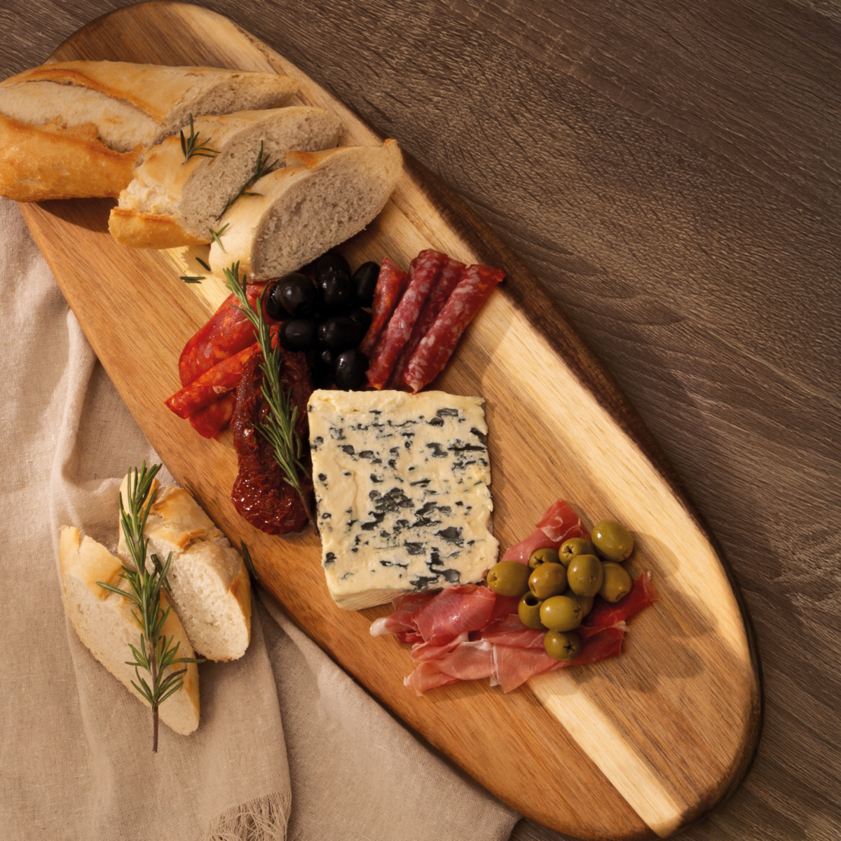 Orsina Kora Acacia Oval Serving Chopping Board