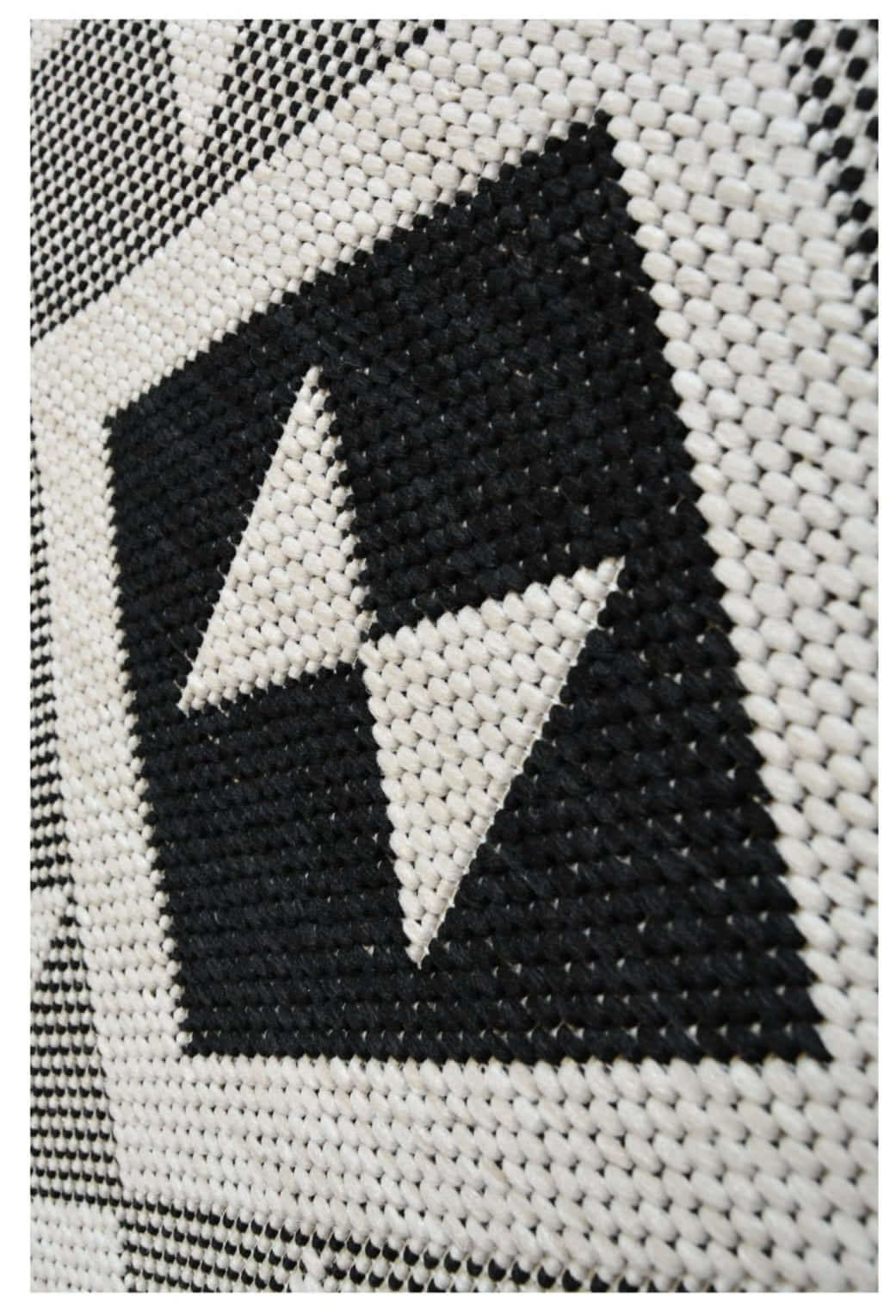 The Rugs County Geo Chequer Indoor/Outdoor Rug | 11182A