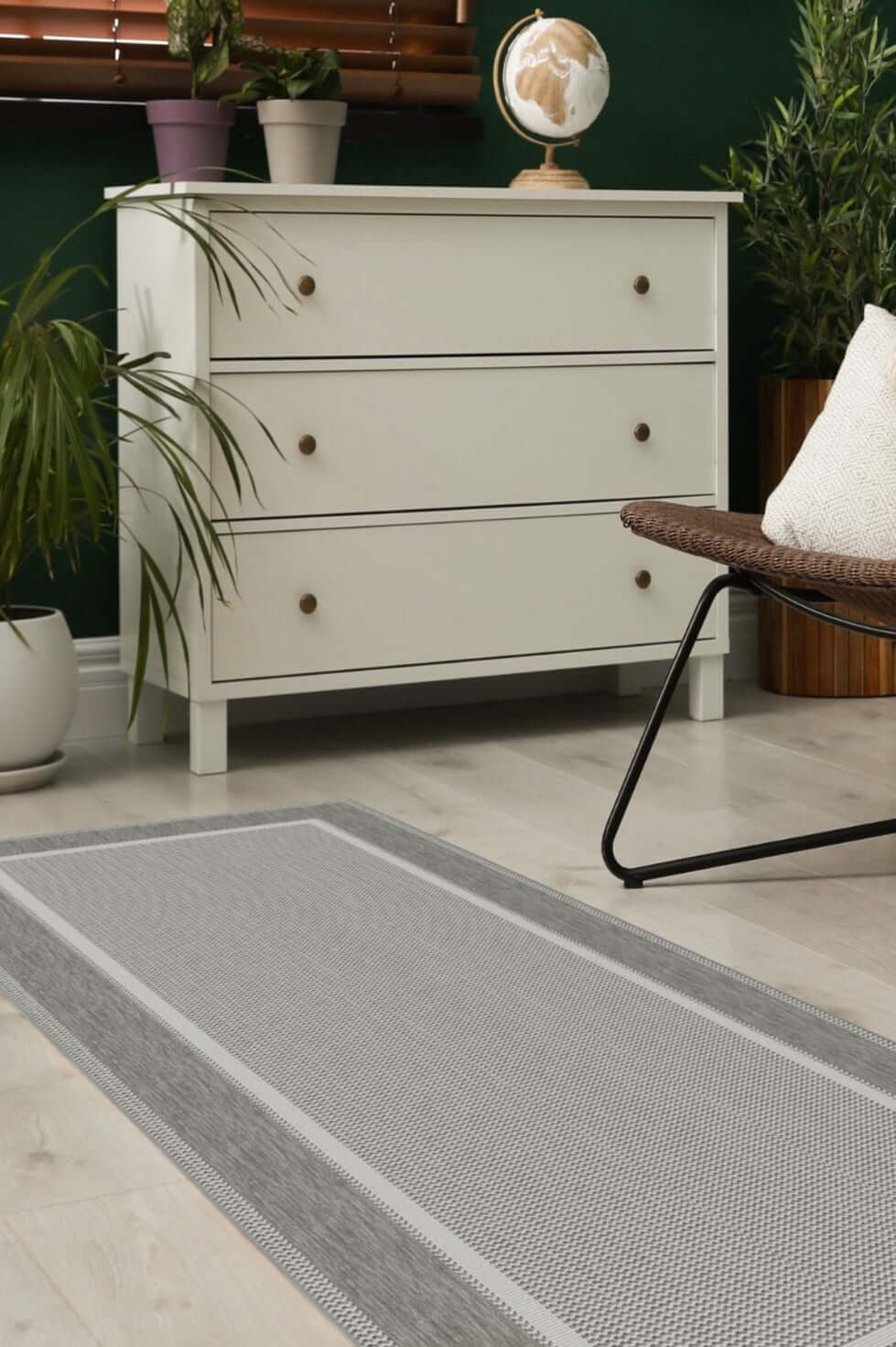 The Rugs’ Denver Bordered Indoor/Outdoor Rug | 1589