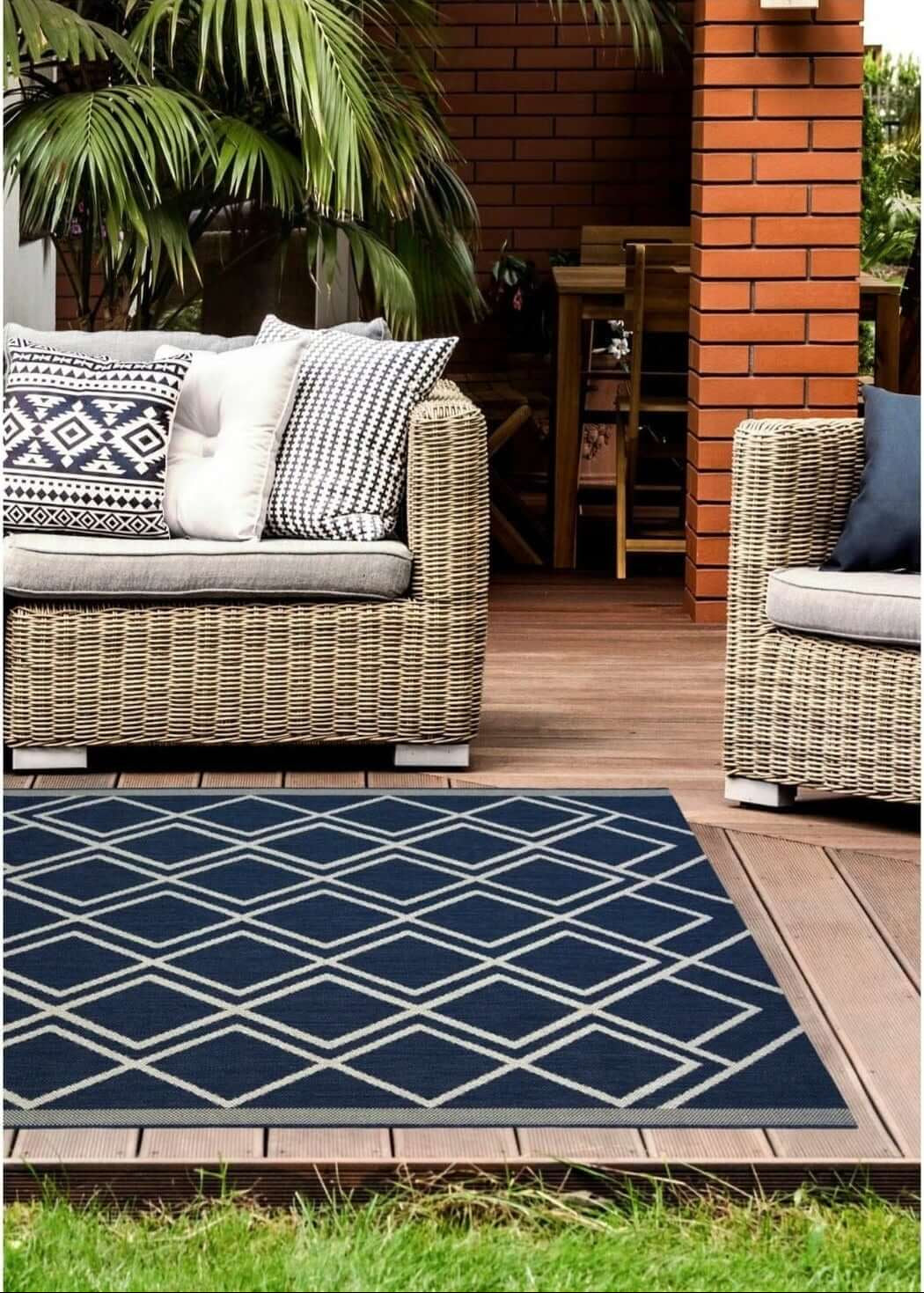 County Diamonds Indoor‑Outdoor Rug 11651A by The Rugs