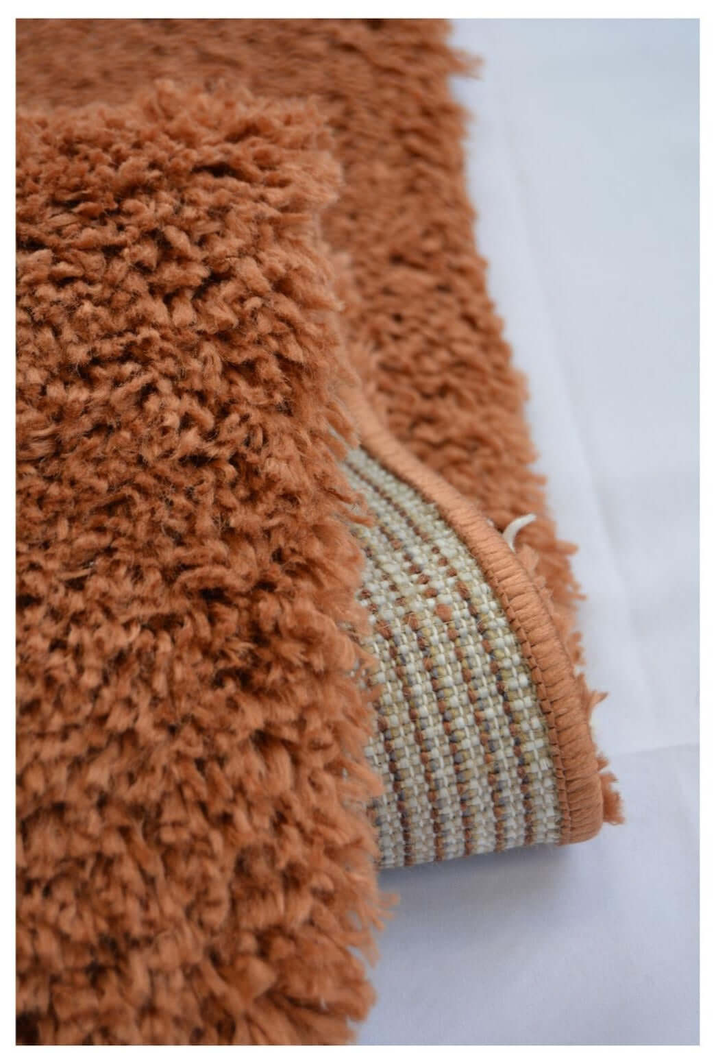 Snug Bubbles Shaggy Rug by The Rugs