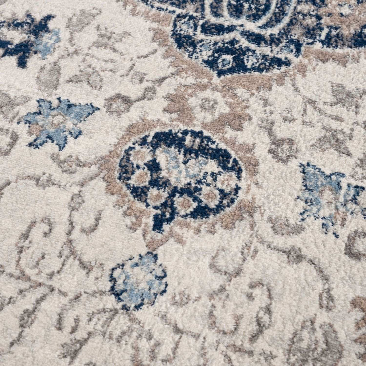 Montana Oriental Blue Rug 3922N by The Rugs