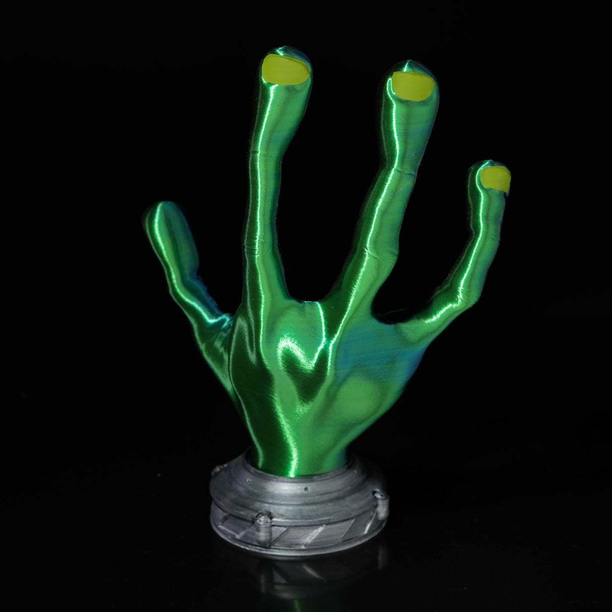 Filamora Studios Alien Hand Controller Holder Sci-Fi Gaming Stand