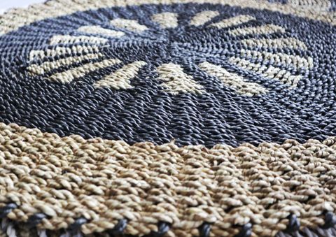The Rugs Round Seagrass Black Tan Inner Sun Rug - 1m