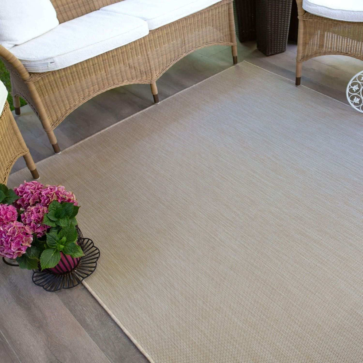Ecology Outdoor Rug Beige 500B by The Rugs