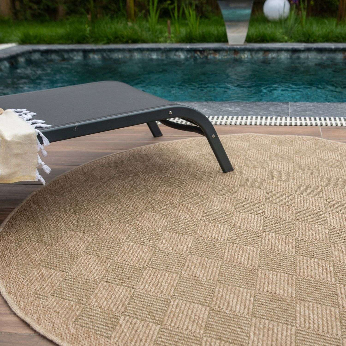 Nature Outdoor Rug Green 5300G by The Rugs
