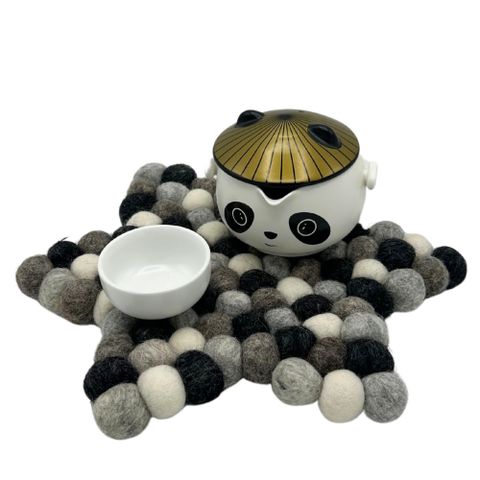 HatiNest Star Shape Felt Ball Centre Mat - Multi Grey