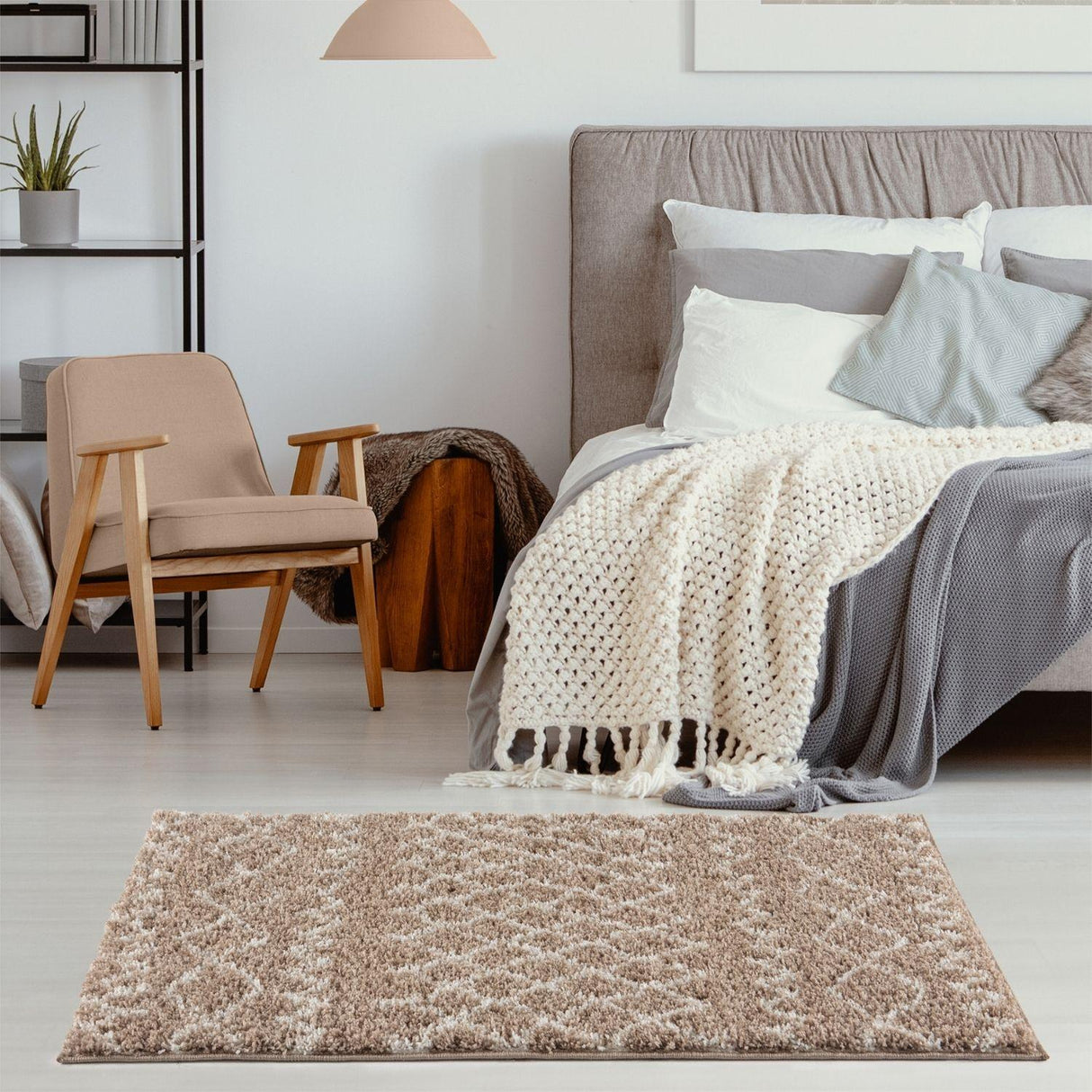 Moroccan Beige Shaggy Rug 920 by The Rugs
