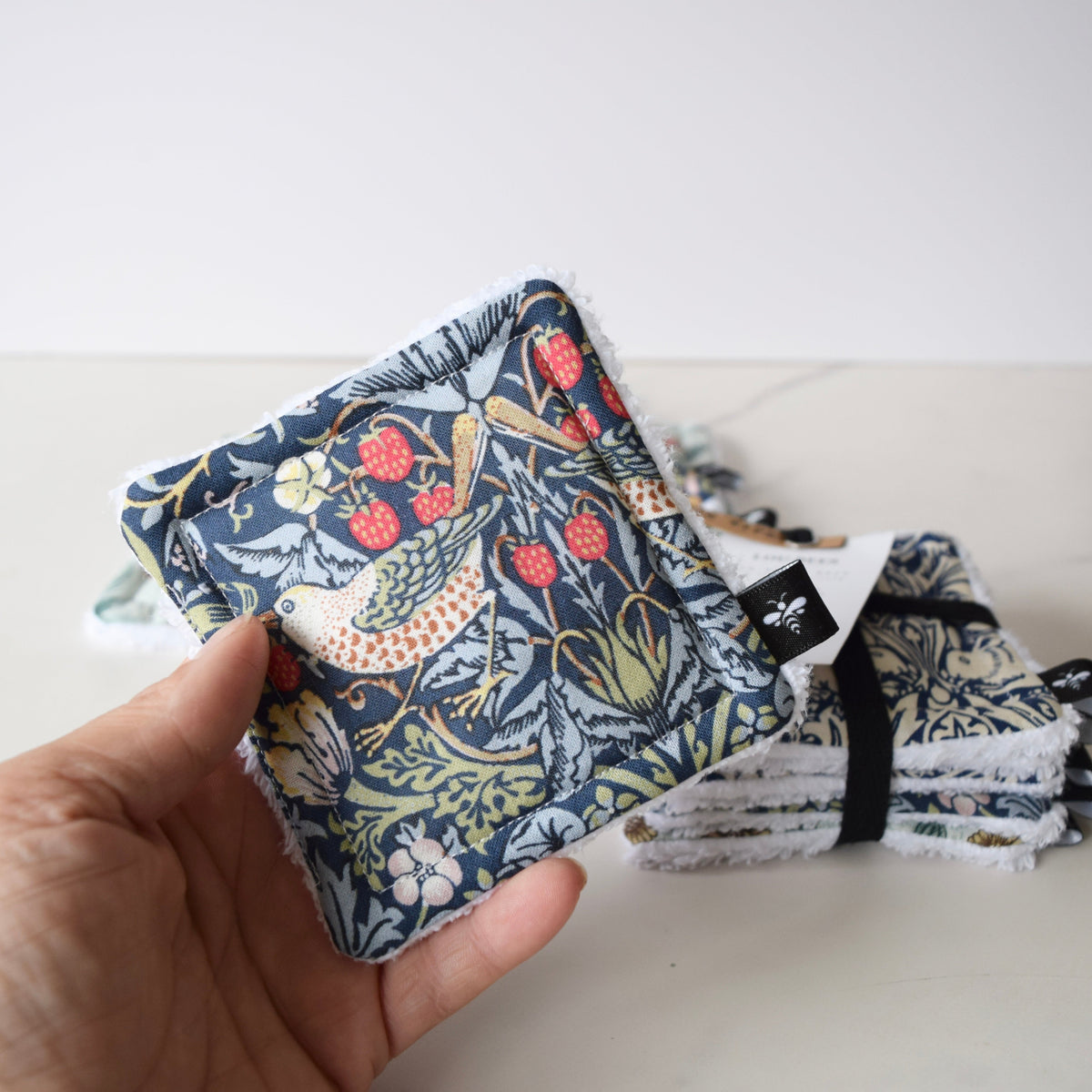 Lou-bees Reusable Face Wipes - Pack of 5