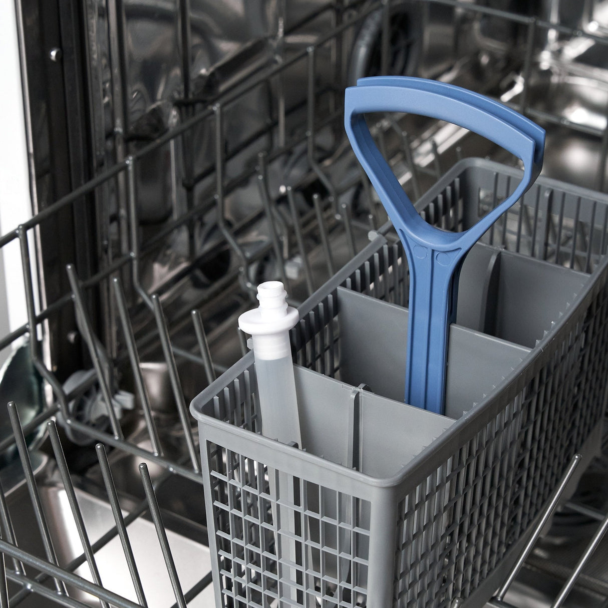 Straw for 300ml - 400ml ION8 Bottles, Add-on Straw, Small