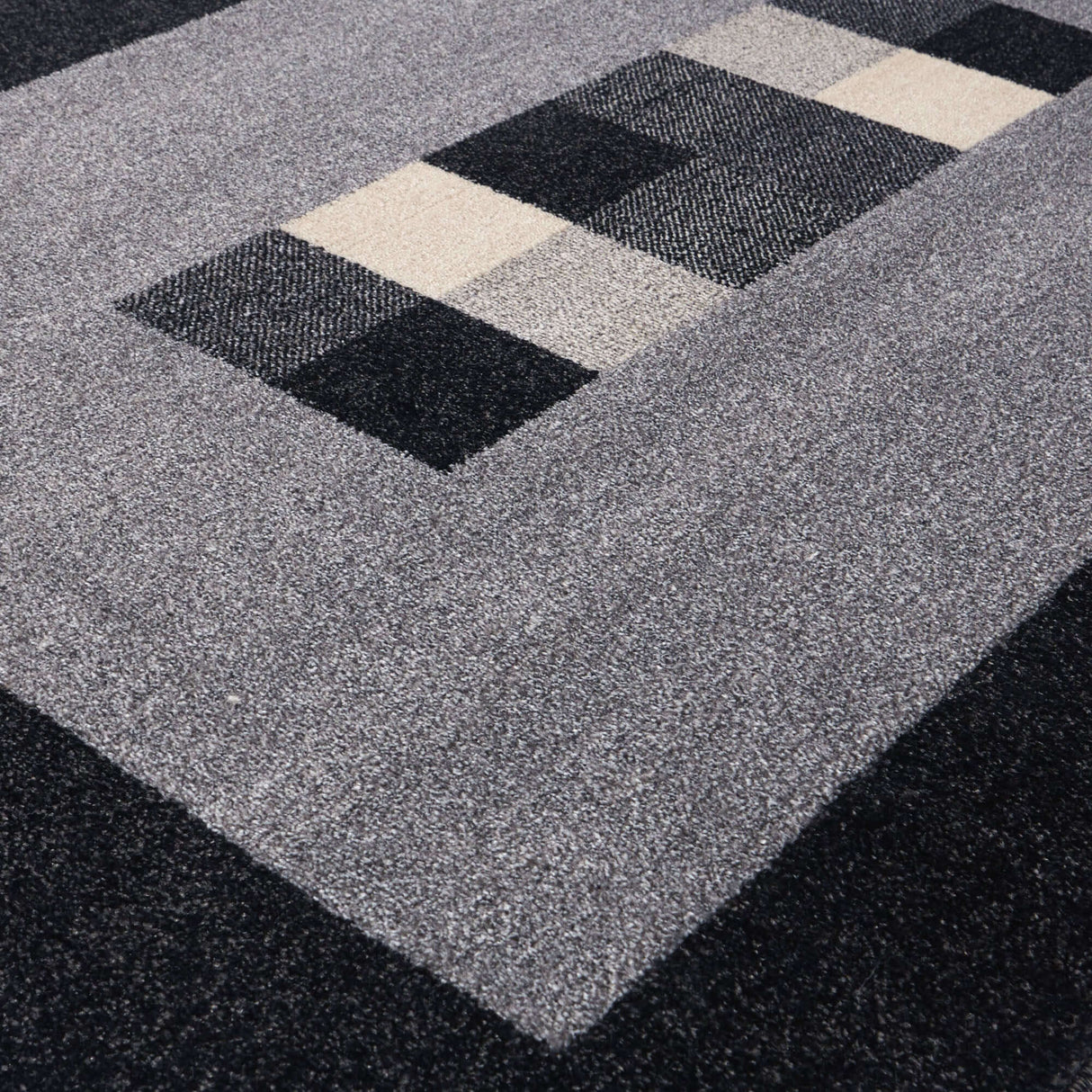 Ephesus Grey Black Rug | 100% polypropylene