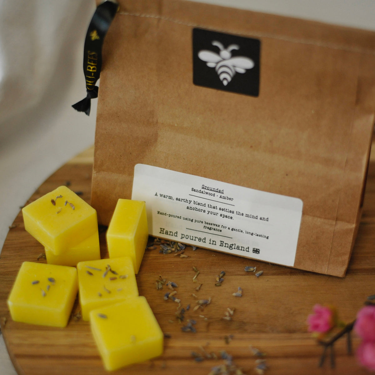 Lou-bees Grounded Natural Beeswax Melts - Sandalwood & Amber Fragrance