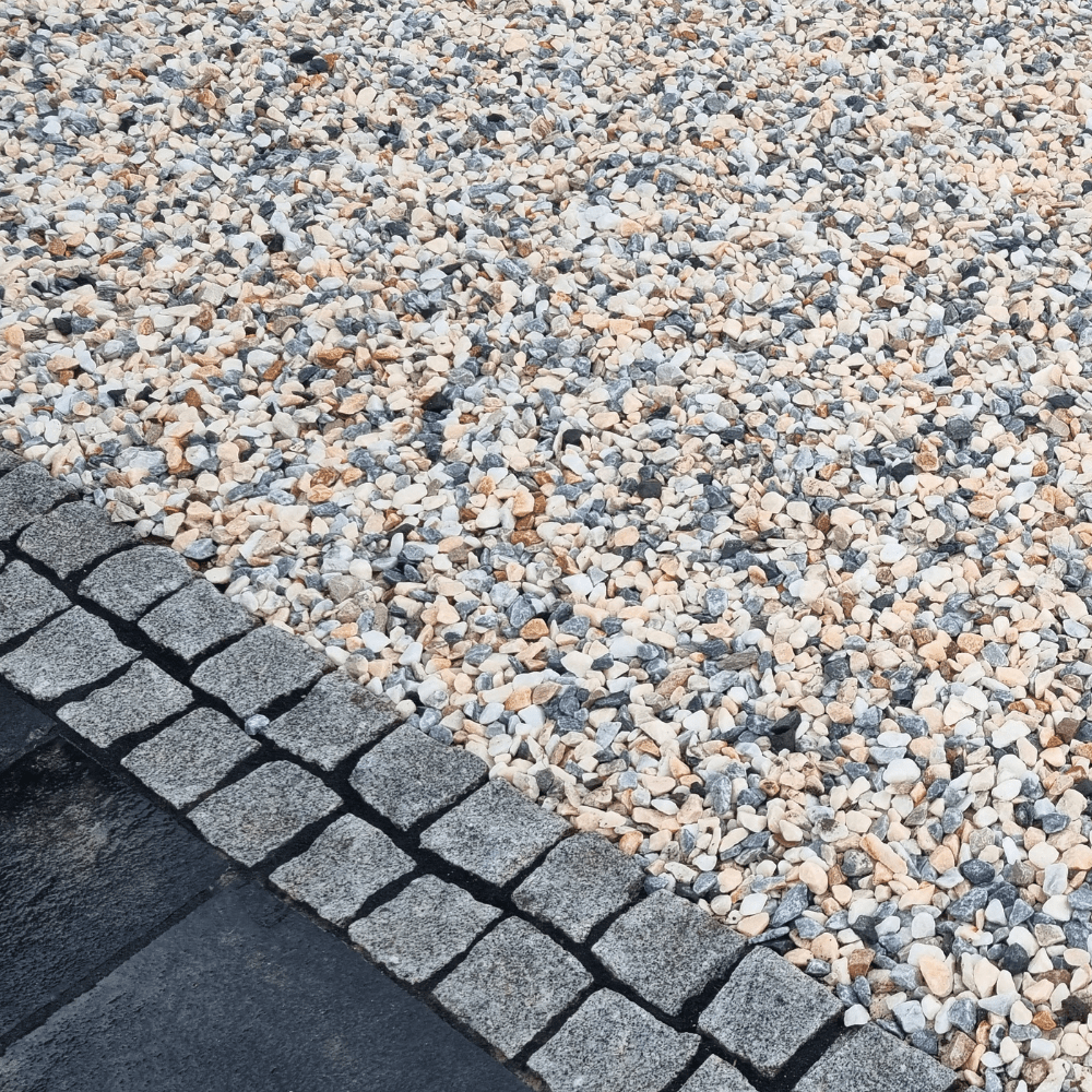 Dandy's Flamingo Gravel Chippings - 20mm