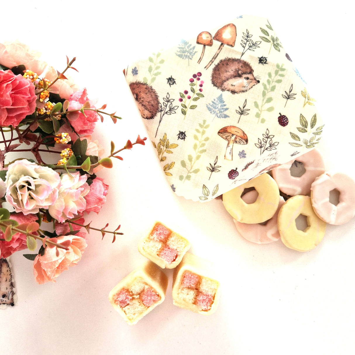 Honey Bee Good Hedgehogs Beeswax Wraps Set of 3 | Hedgehogs