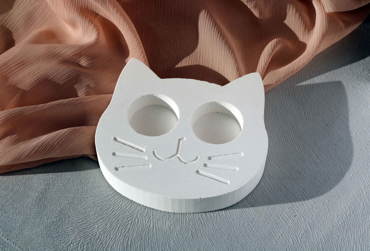 Gloria Home White Concrete Cat Tealight Holder