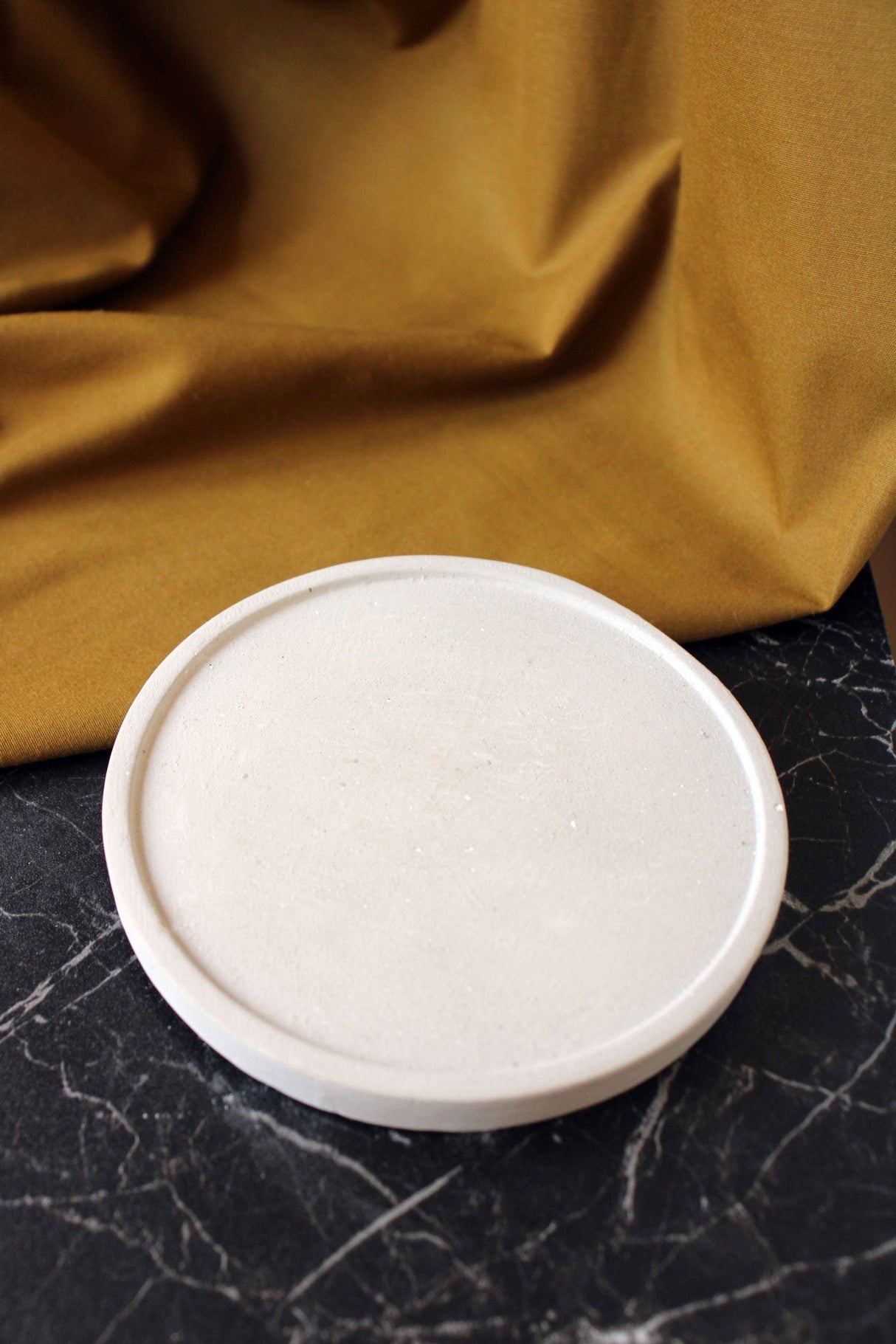 Gloria Home Concrete Round Item Holder Tray