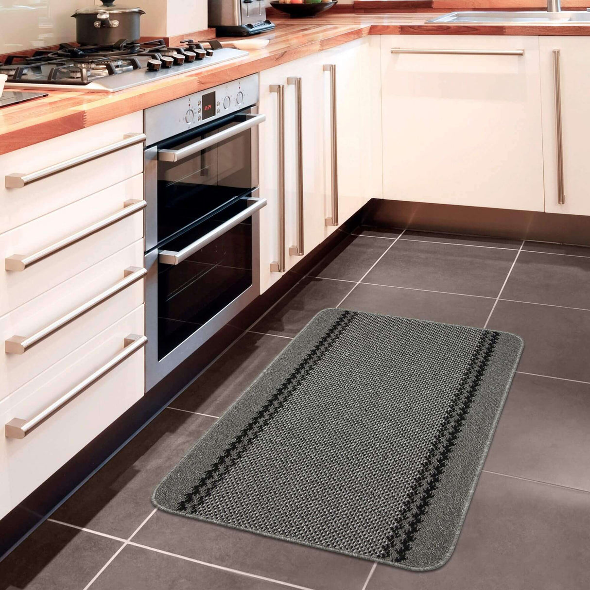 Washable Bordered Dark Grey Rug 116D | The Rugs