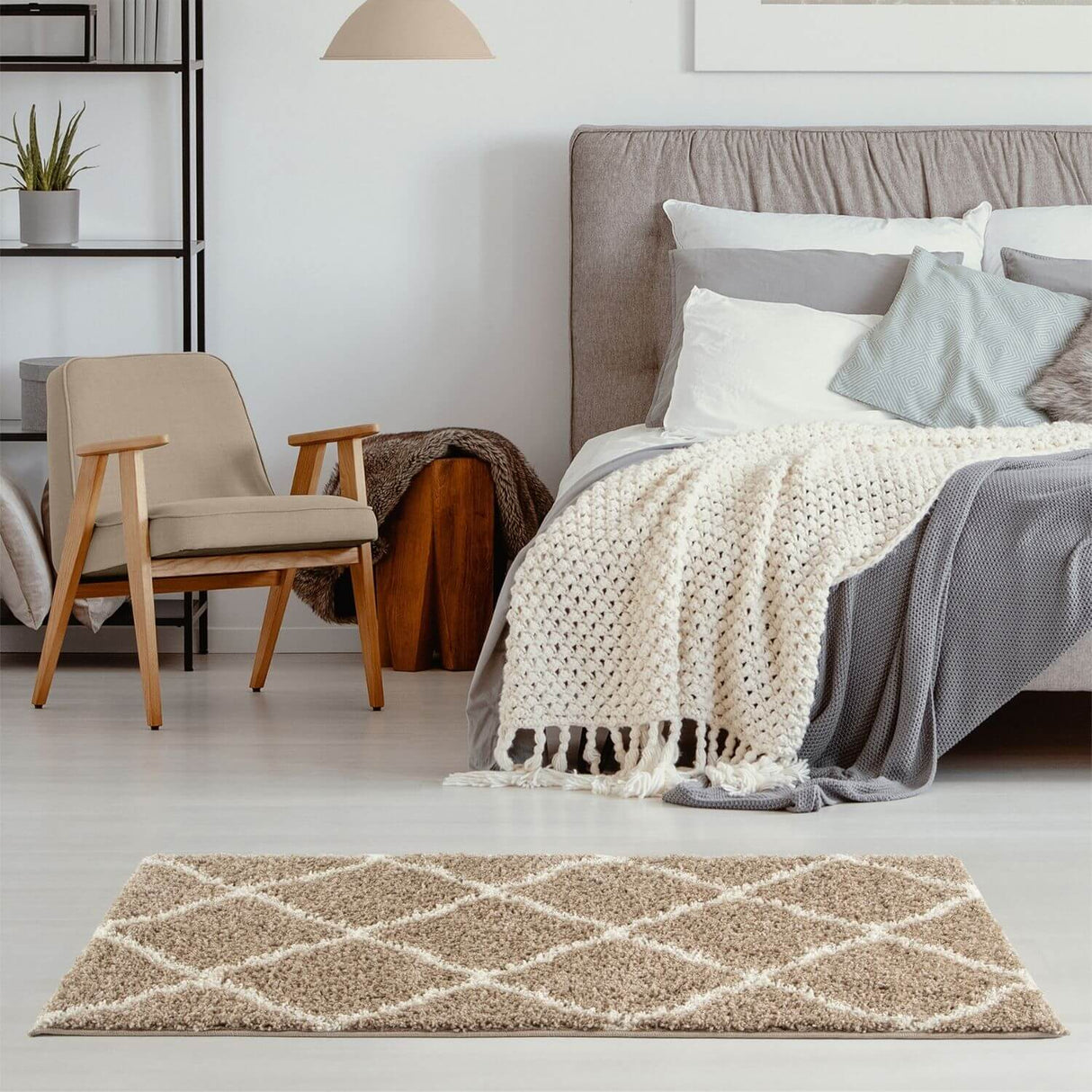 Moroccan Beige Shaggy Rug 720 by The Rugs
