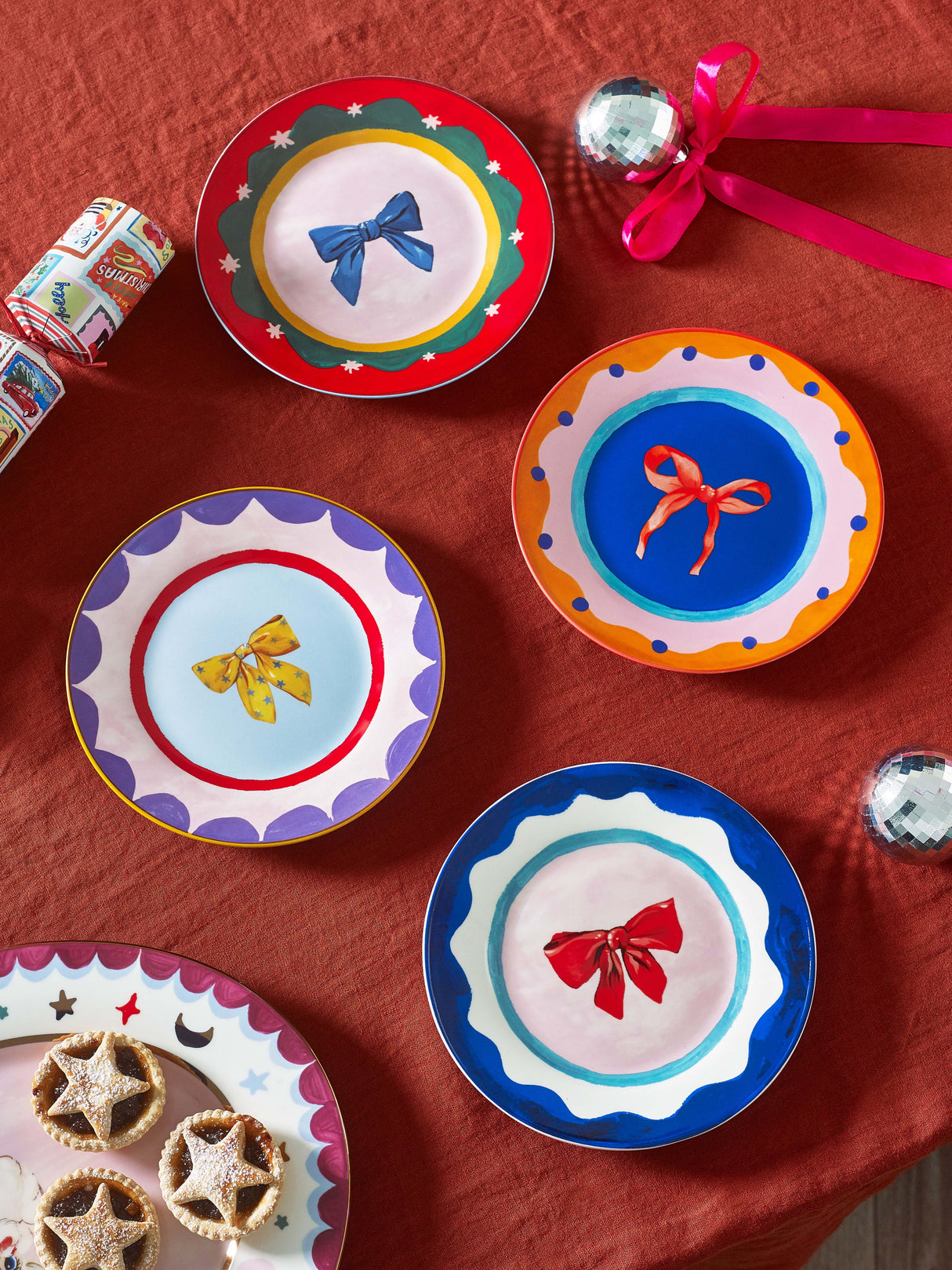 Eleanor Bowmer Bow Cake Plates - Set of 4