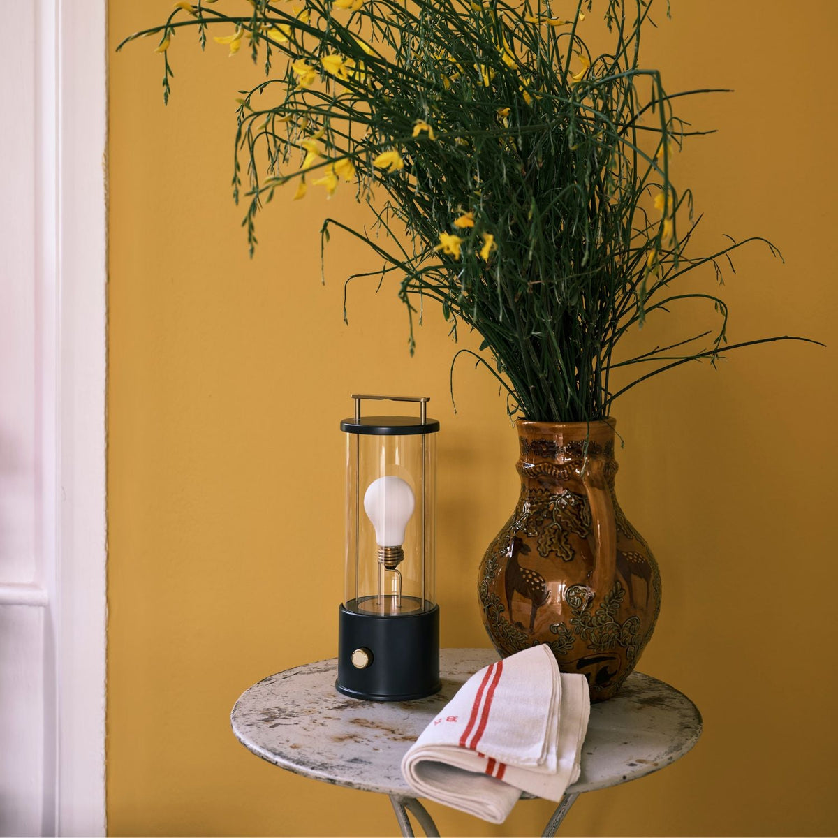 Tala The Muse Portable Lamp in Hackles Black