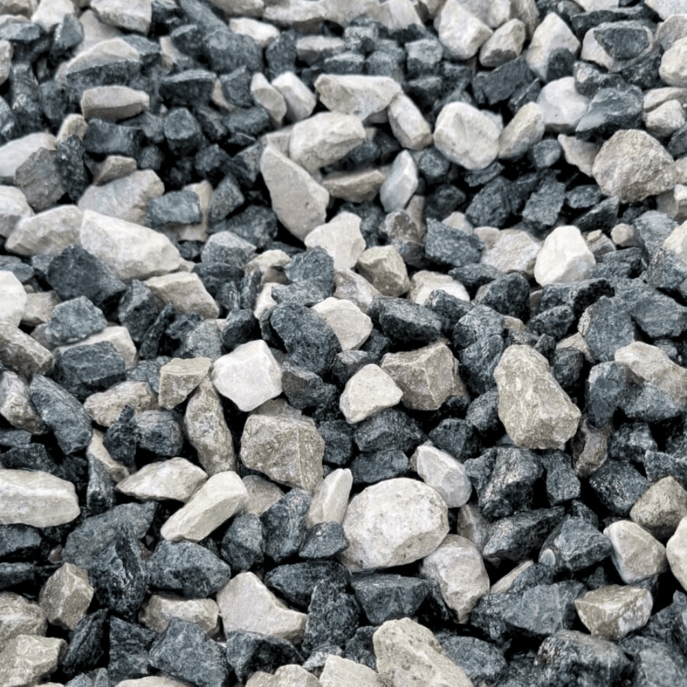 Dandy's Black and White Limestone Gravel Chippings