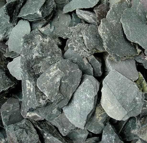Dandy's Welsh Green Crushed Slate Chippings 40mm Bulk Bag