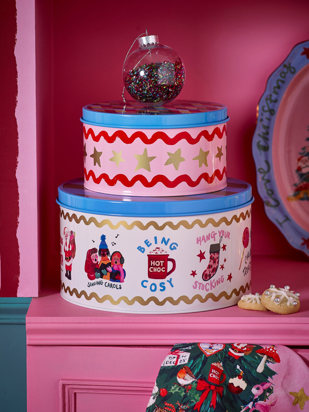 Eleanor Bowmer Fabulously Festive Set of 2 Cake Tins