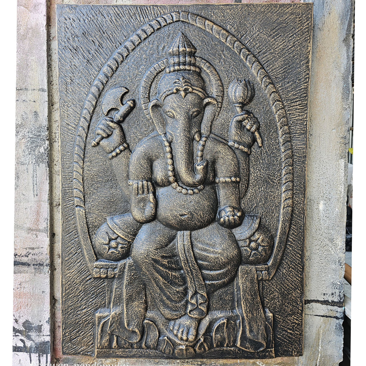 Yorkshire Bonsai Large Ganpati Iron Frame Antique Gold Relief