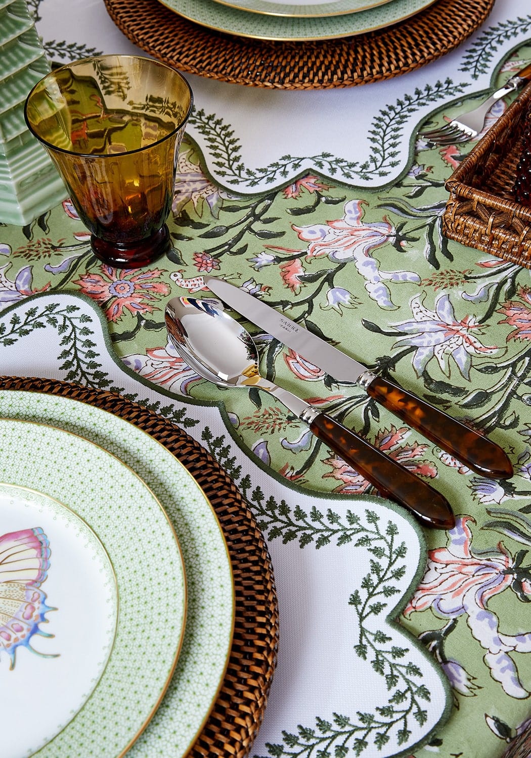Casa by Josephine Jenno Green Apple Lace Dinner Plates - Set of 4