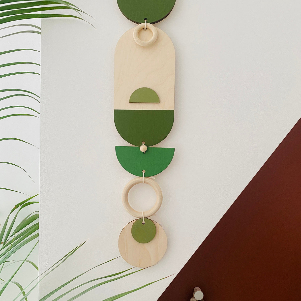 Stylish Green Geometric Wall Art - 68 × 10 cm