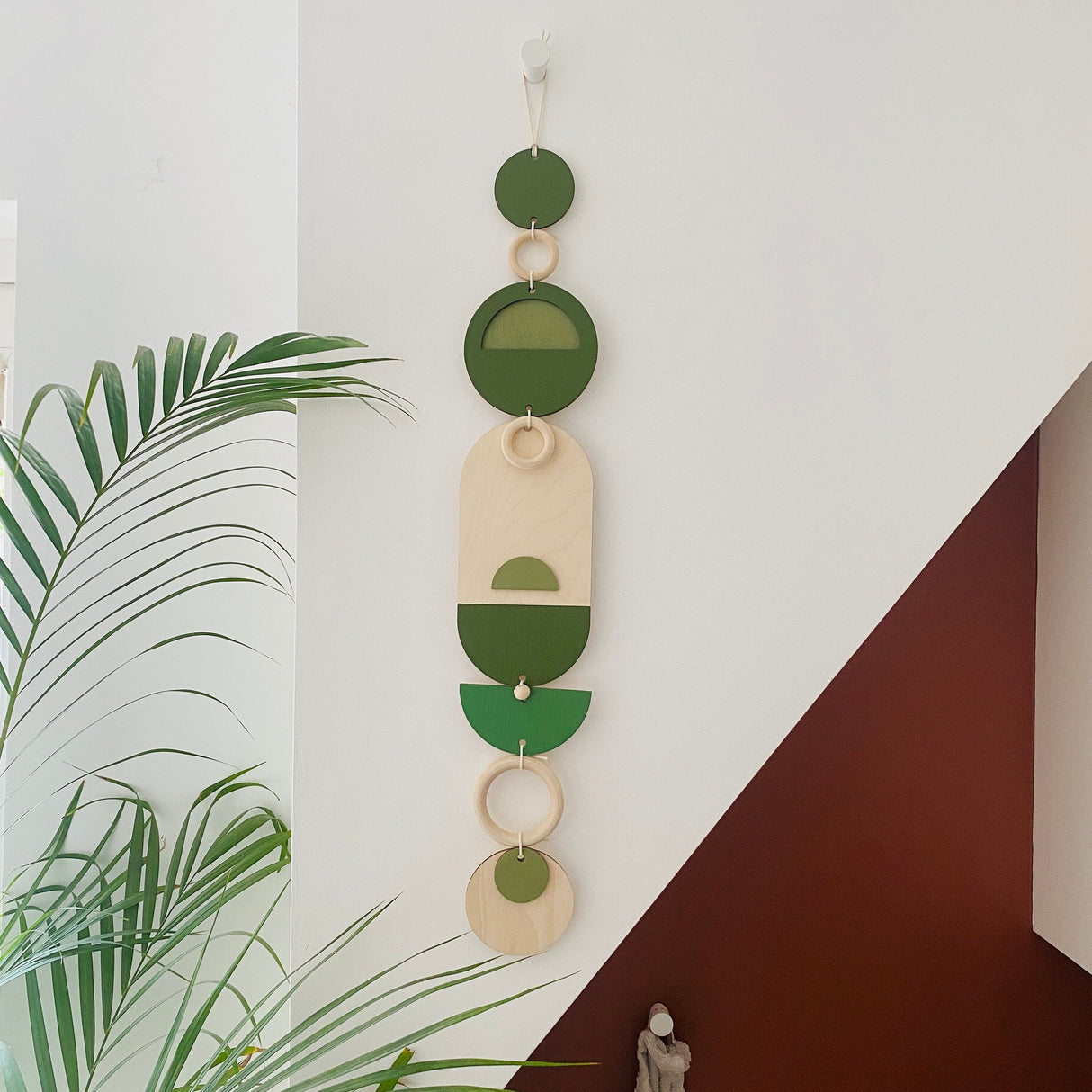 Stylish Green Geometric Wall Art - 68 × 10 cm