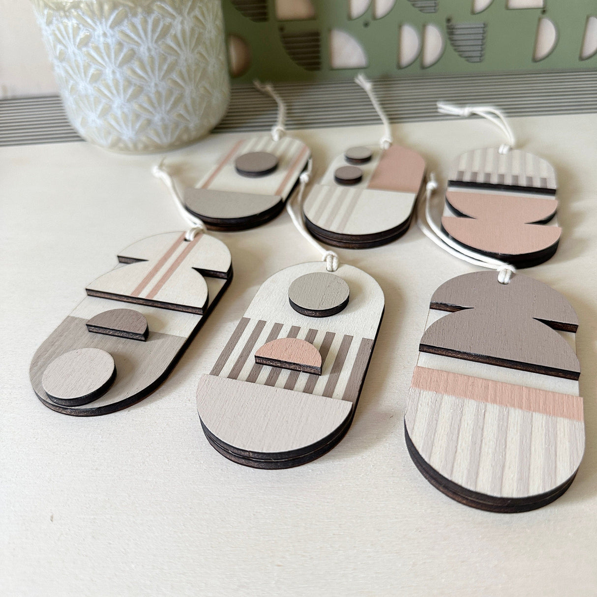 Mini Mid‑Century Wooden Wall Art | Pink & Natural Small Wall Decoration