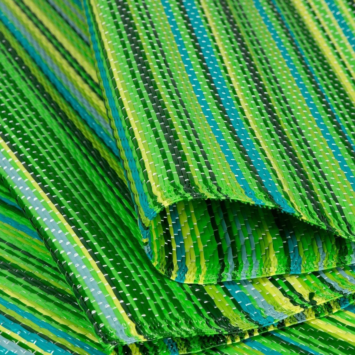 Rainbow Outdoor Waterproof Patio & Garden Rug - Green