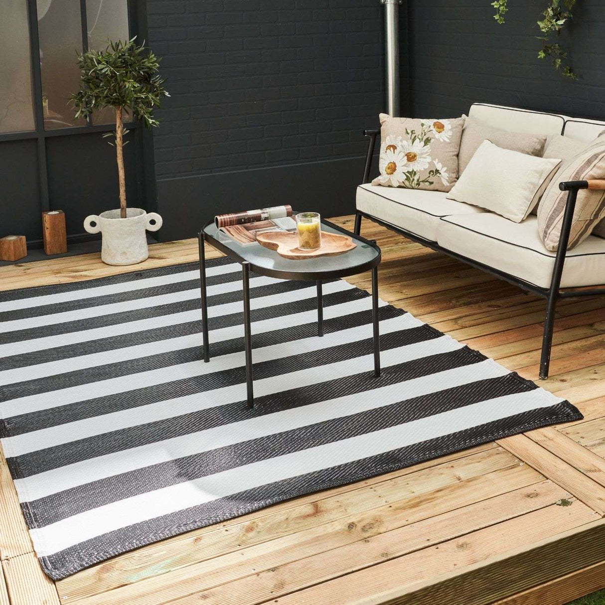 Rainbow Outdoor Rug Black & White 1030 | The Rugs