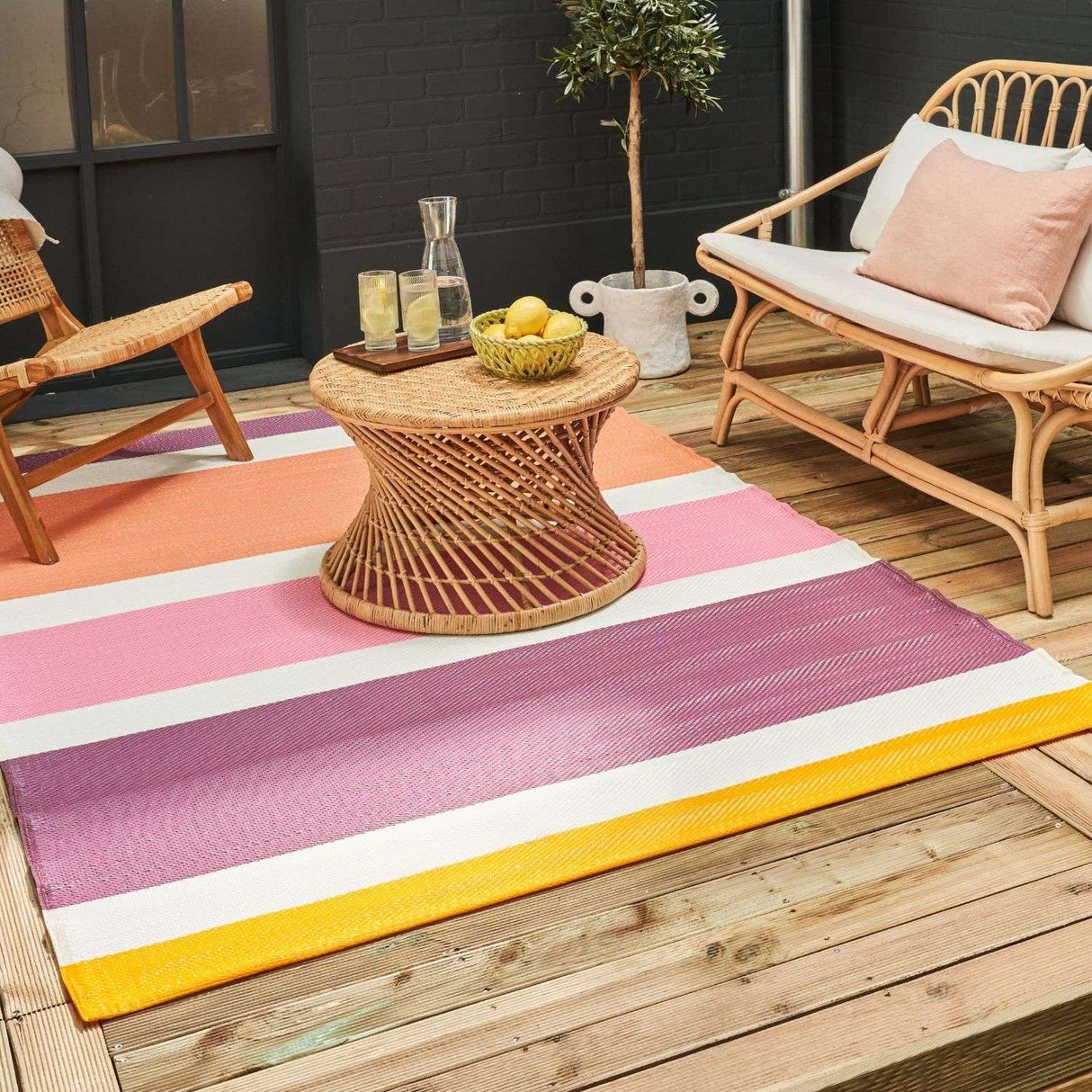 The Rugs Rainbow Outdoor Rug Pink 1030