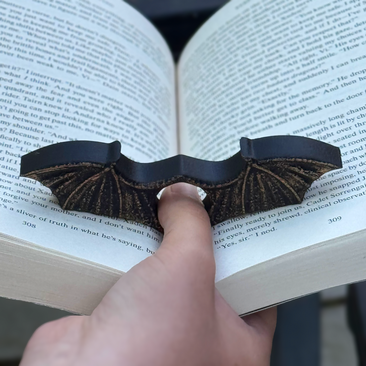 Filamora Studios Dragon Wings Thumb Bookmark