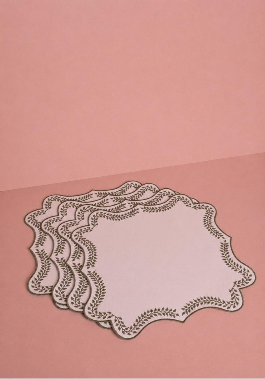 Casa by Josephine Jenno Tabitha Green Wreath Placemats - Set of 4