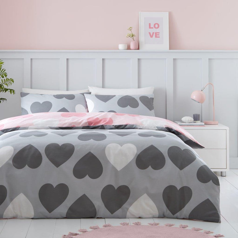 Blush & Bale Pretty Hearts Reversible Duvet Set