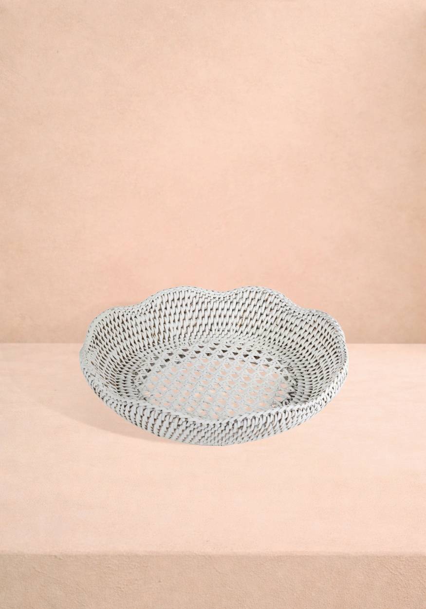 Casa by Josephine Jenno Saratoga Round Rattan Scalloped Tray - White