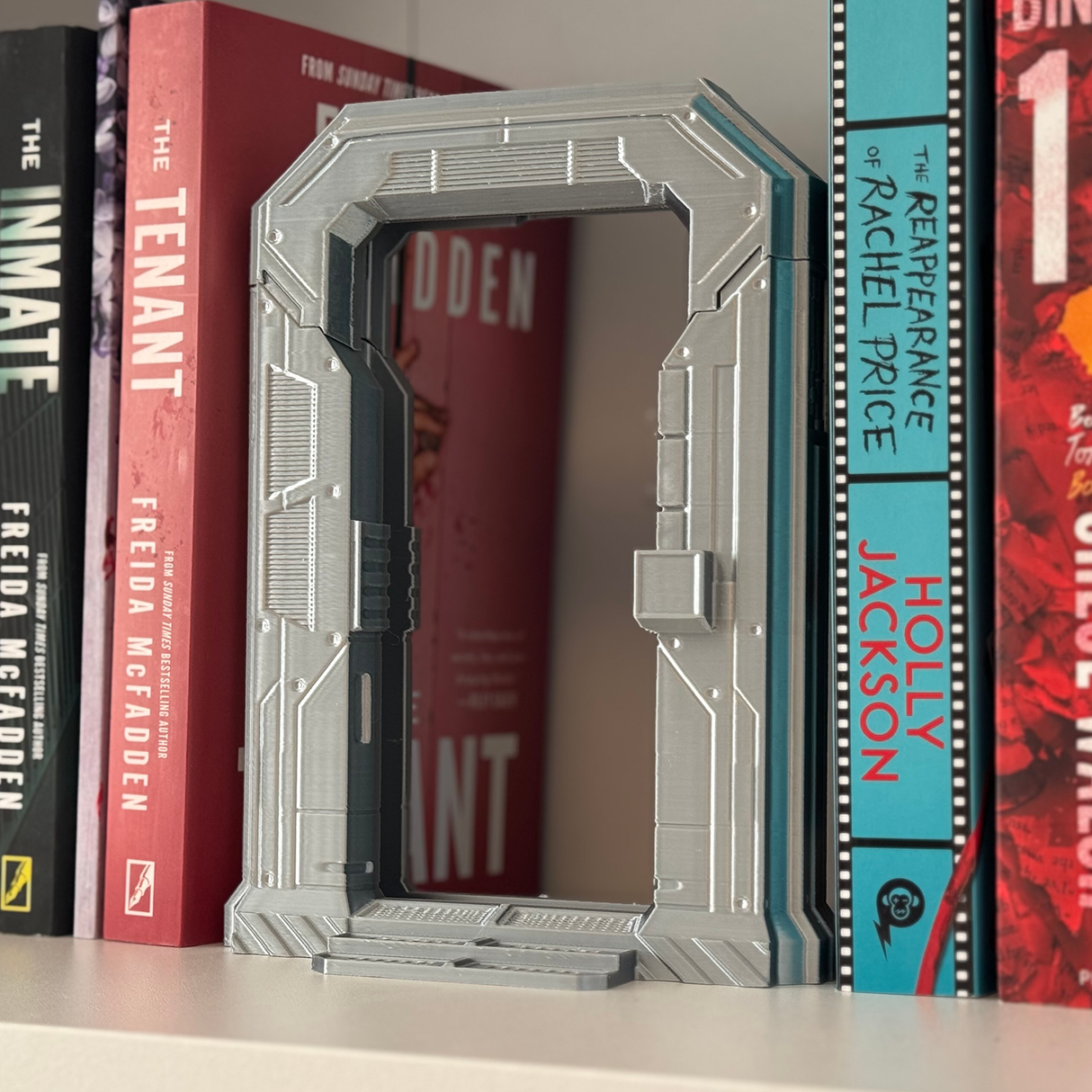 Filamora Studios Futuristic Portal Phone Holder Sci-Fi Stand