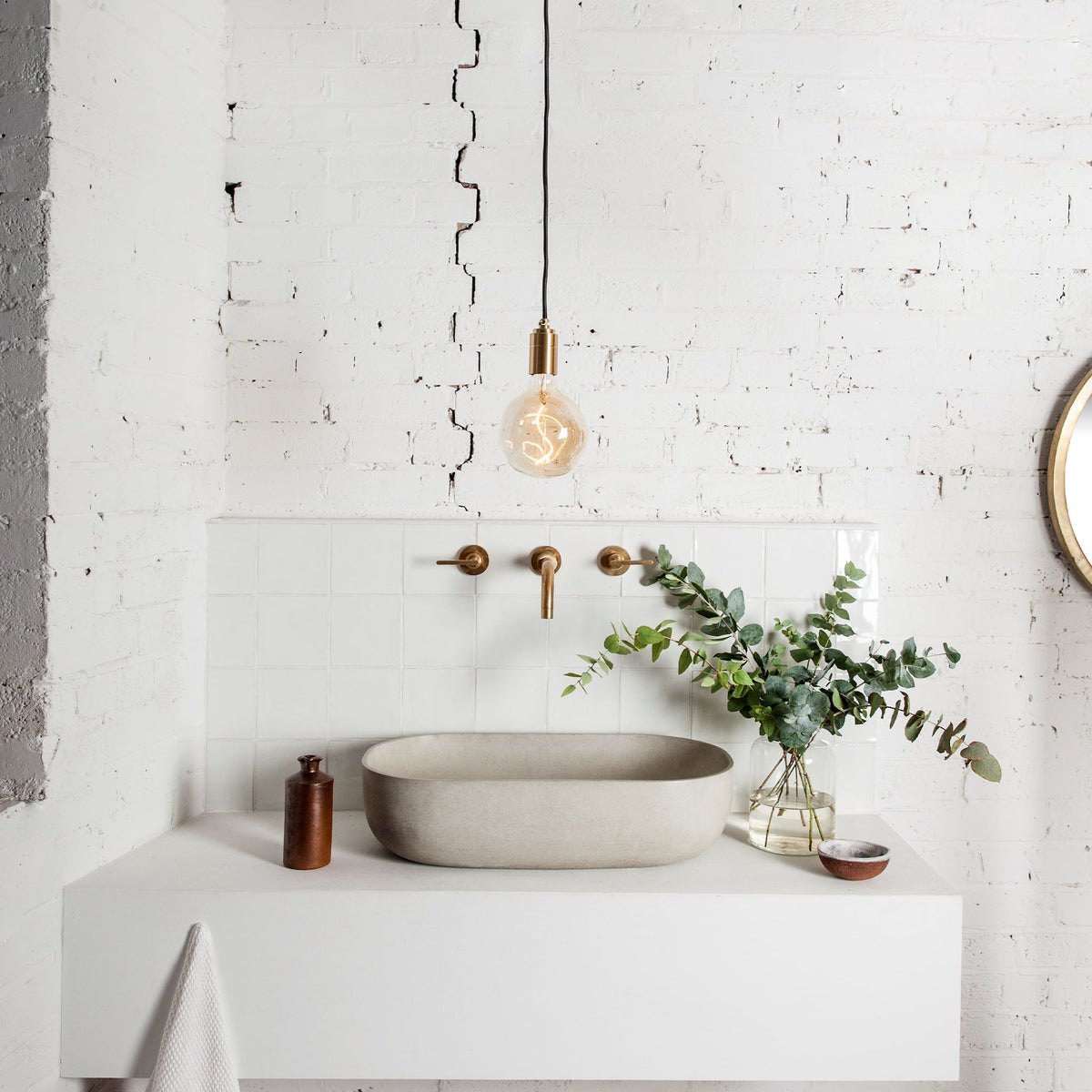 Tala Voronoi I Plug-In Pendant in Brass