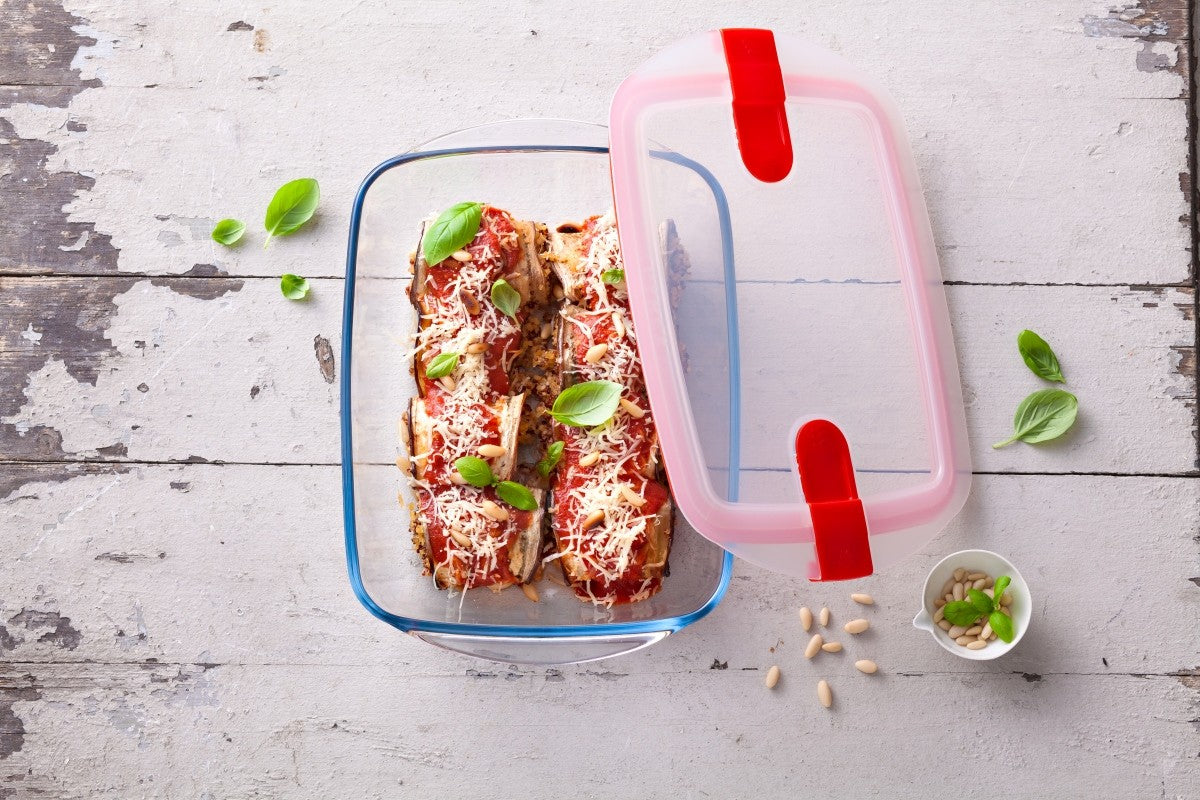 Image - Pyrex Cook & Heat Rectangular Glass Food Container with Patented Microwave Safe Lid, 23x15x6cm