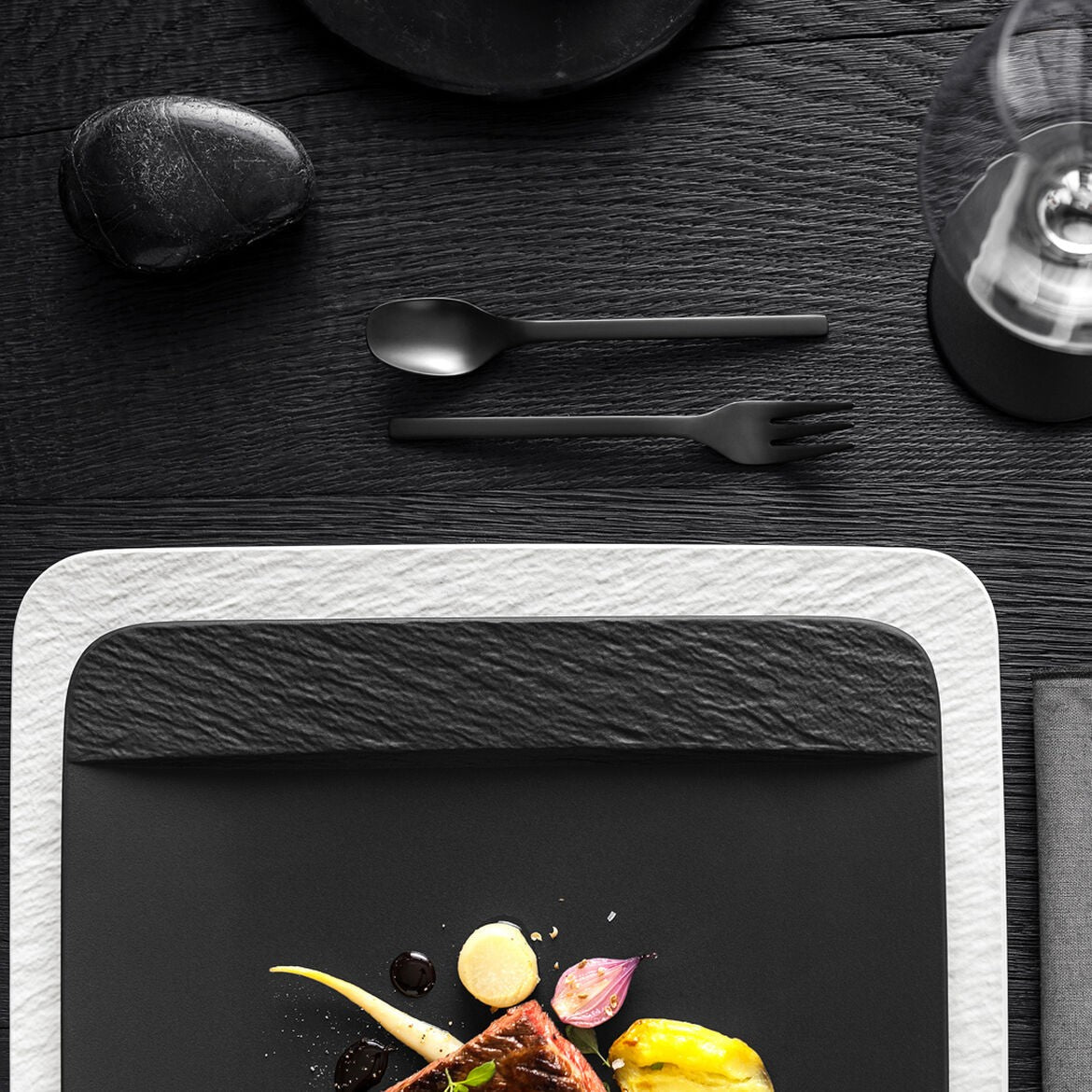 Image - Villeroy & Boch Manufacture Rock Blanc Square Serving/Gourmet Plate, White, 32.5x32.5x1.5cm