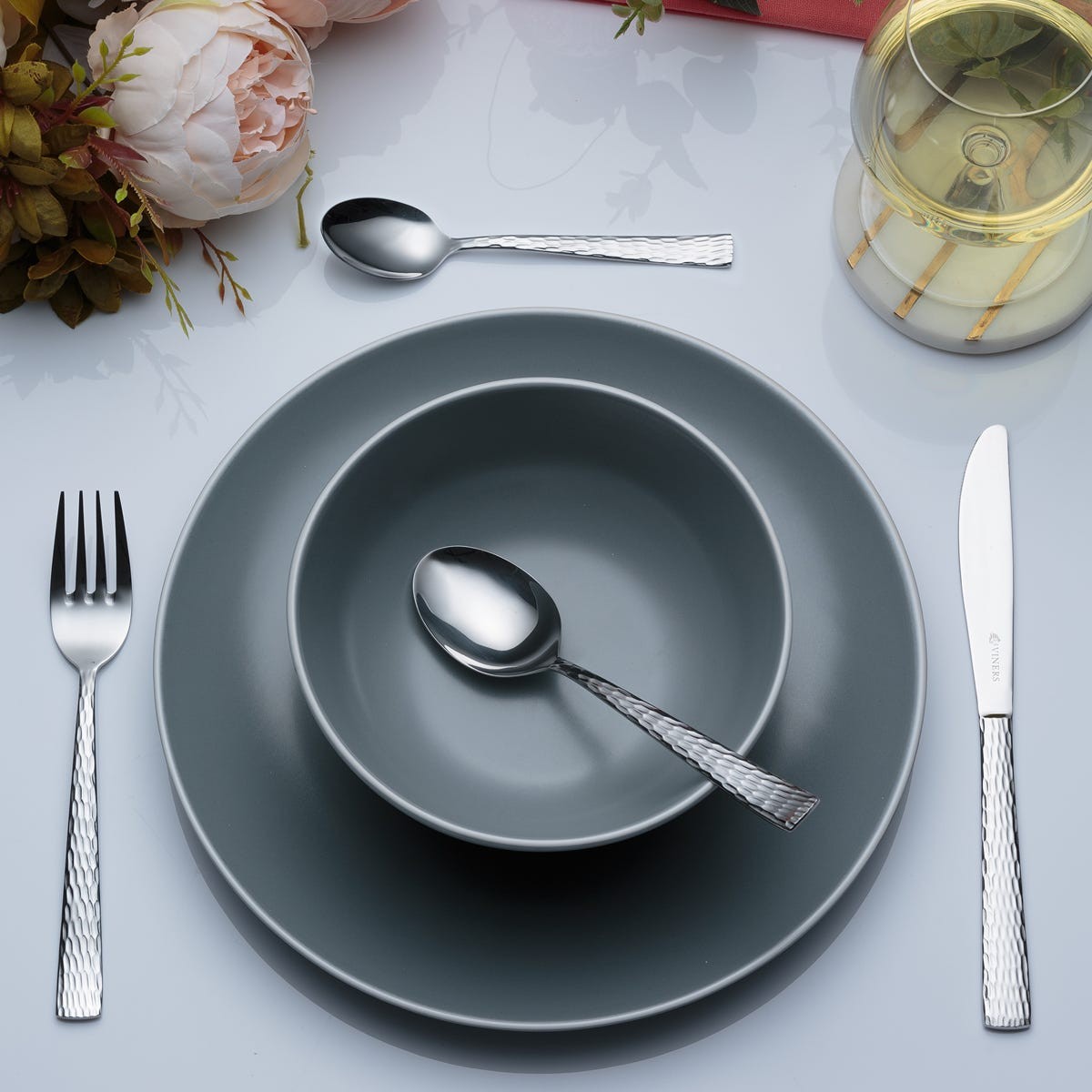 Image - Viners Everyday Glisten 18/0 16pc Cutlery Set Giftbox