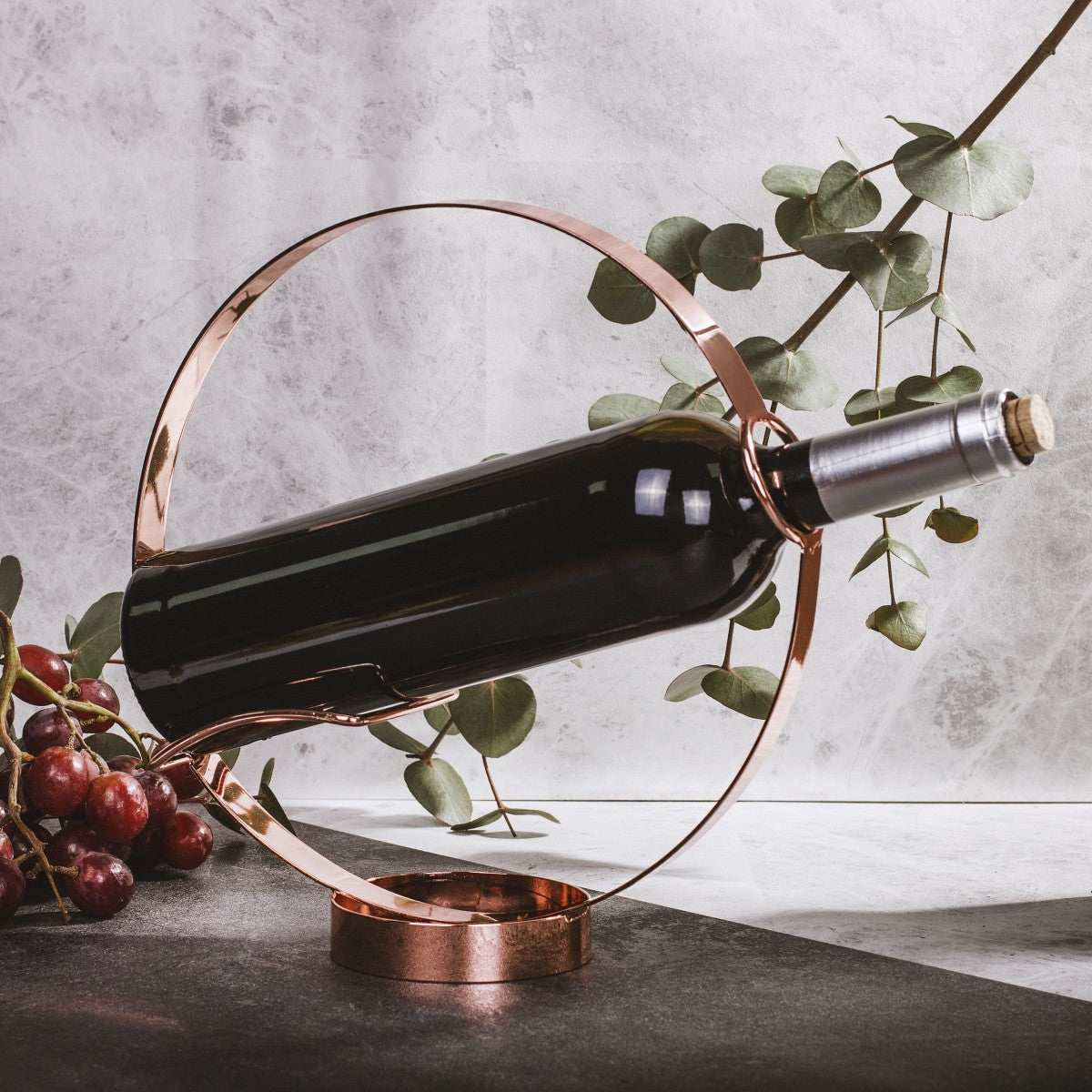 Image - Thumbs Up Soiree Wine Bottle Holder & Pourer