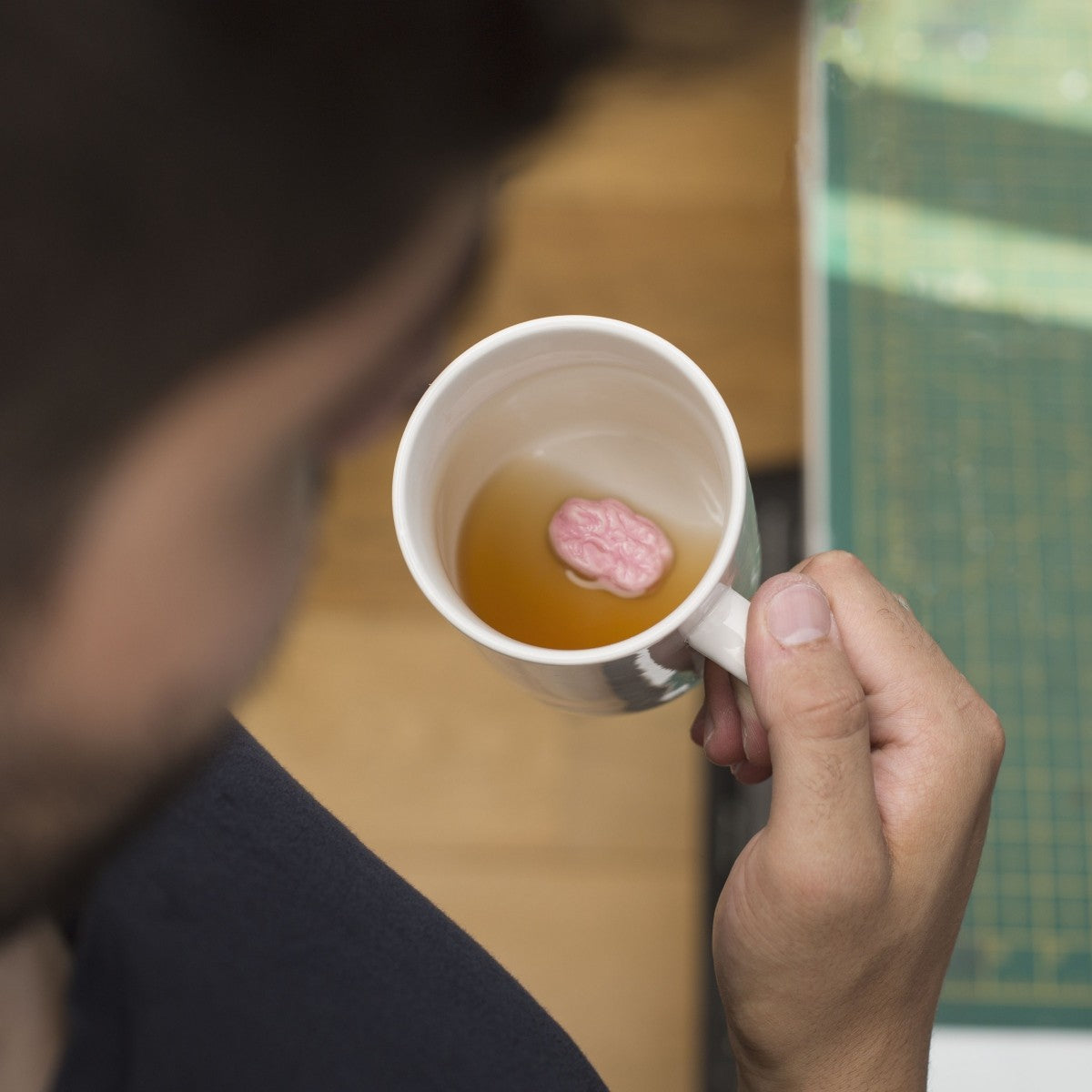 Image - Thumbs Up Gross Mug - Chewing Gum, 300ml