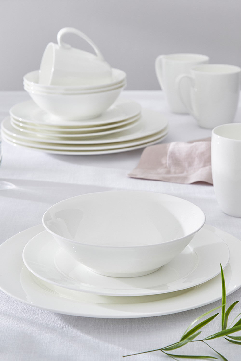 Image - Royal Worcester Serendipity 16 Piece Set