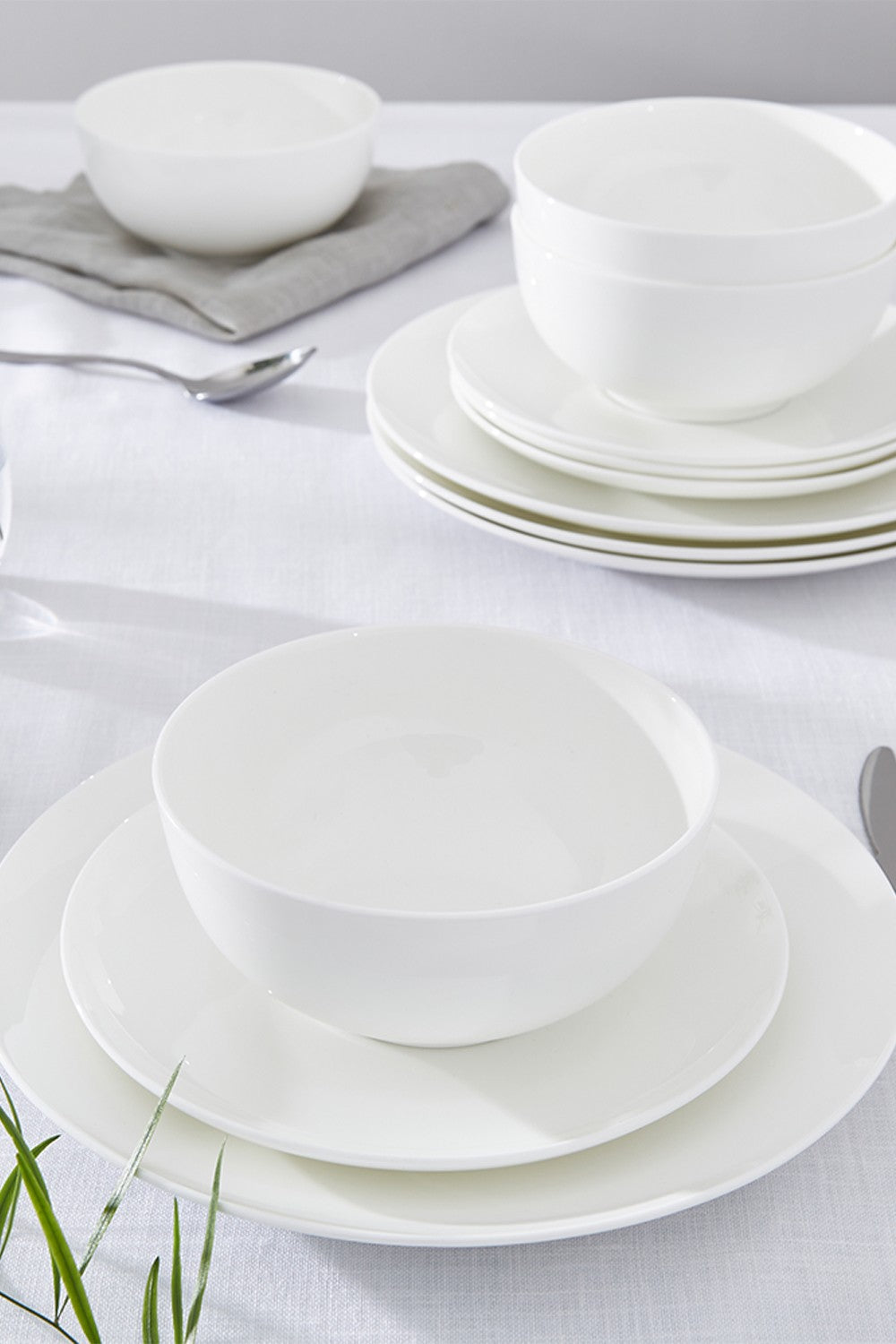 Portmeirion Sophie Conran Porcelain Coupe Dinner Set , 12 Piece Set, White