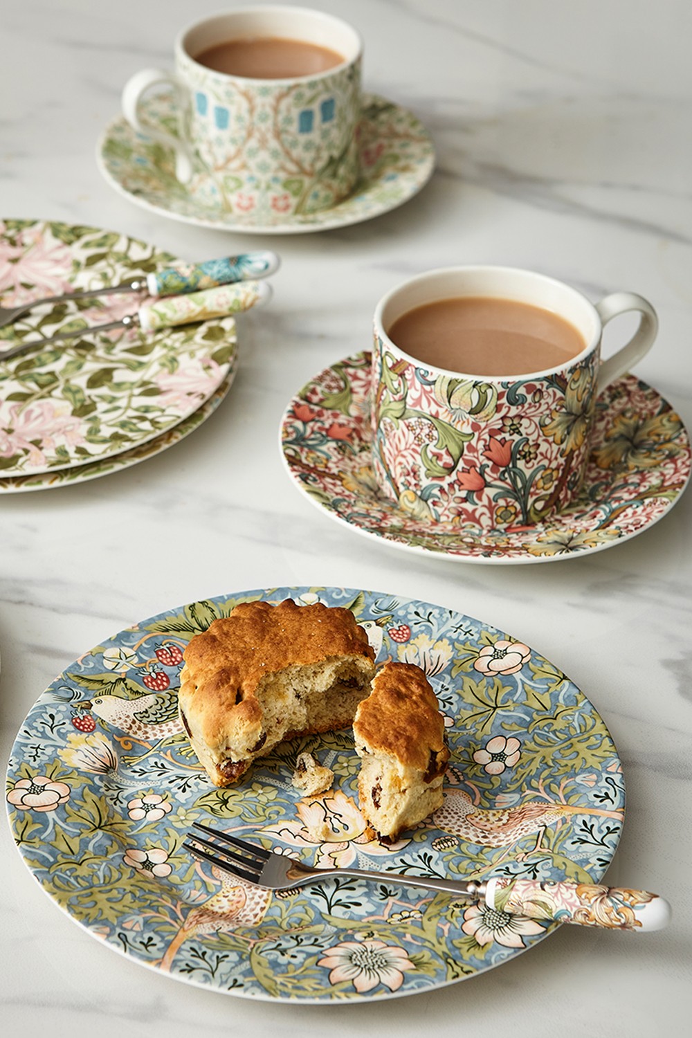 Image - Spode Morris & Co. Set Of 4 Dessert Plates